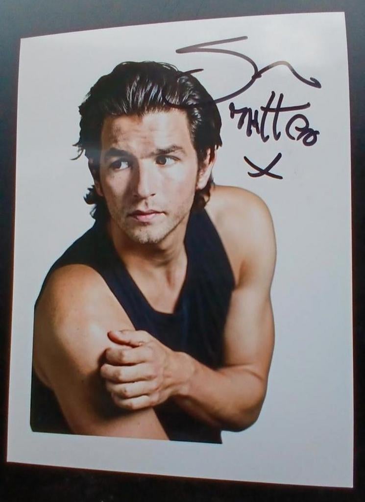 Gesigneerde foto van Matteo Simoni., Envoi, Neuf