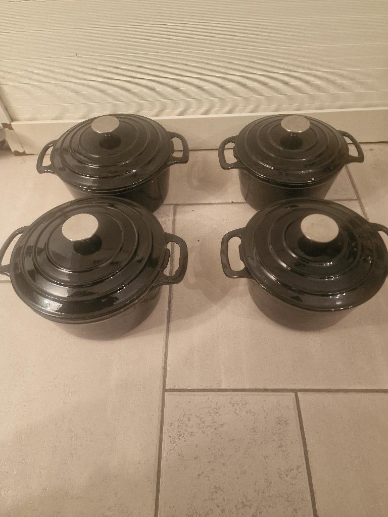 Cocotte en fonte Vogue neuves, Enlèvement ou Envoi, Neuf, Fonte