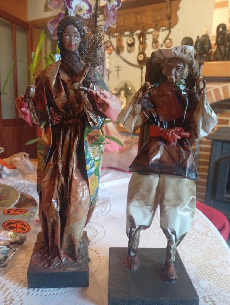 Mooi koppel in papier mache, Antiek en Kunst, Kunst | Beelden en Houtsnijwerken, Ophalen