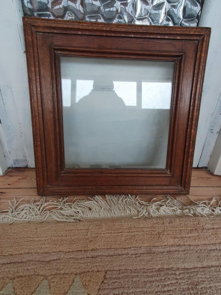 Antieke kader met glas 48cmx48cm buitenkant gemeten., Huis en Inrichting, Ophalen