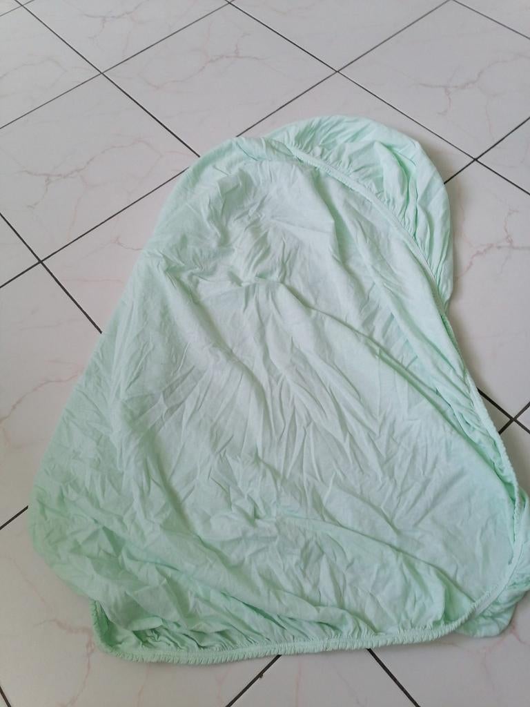 Groen hoeslaken voor een babybedje, Huis en Inrichting, Ophalen of Verzenden, Gebruikt, Groen