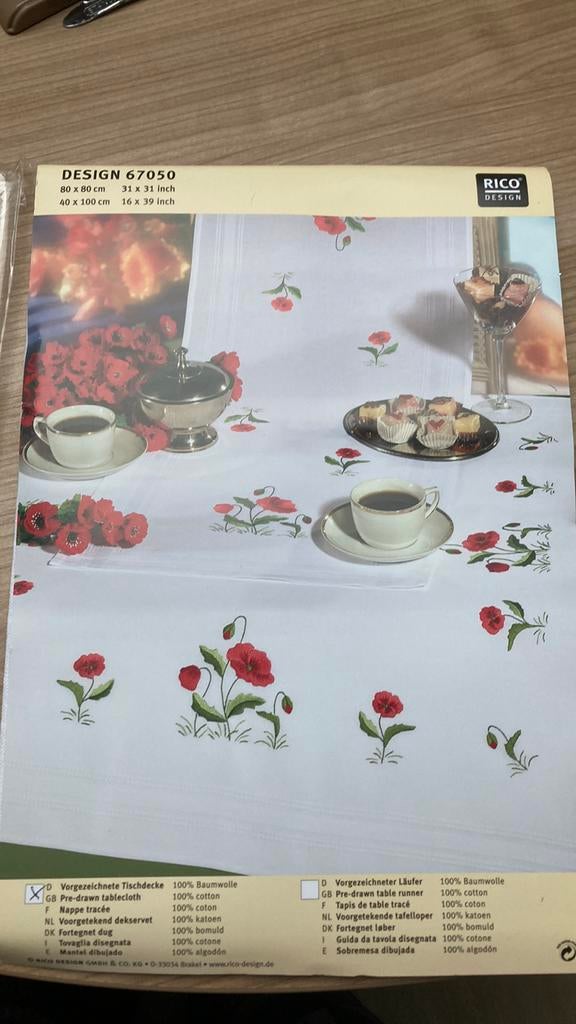Nappe à broder. 80x80, Neuf