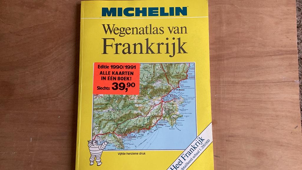 Michelin Wegenatlas van Frankrijk, Boeken, Atlassen en Landkaarten, Ophalen of Verzenden, Gelezen