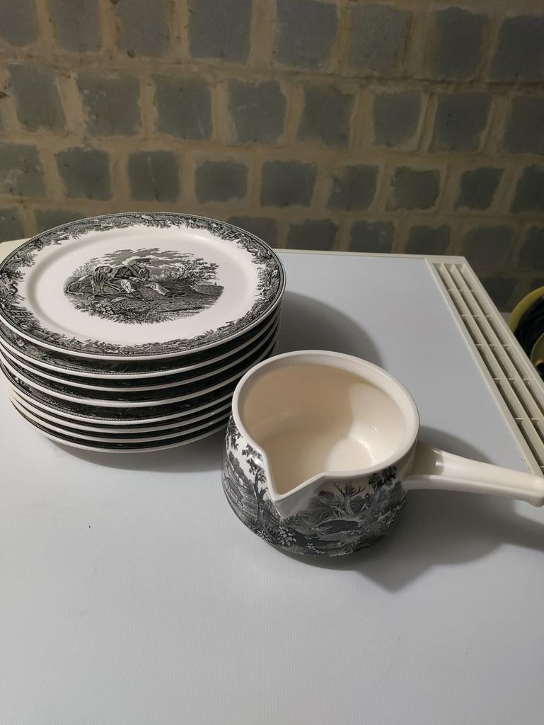 Service Villeroy et Boch modèle ''Artémis'', Antiquités & Art, Antiquités | Services (vaisselle) pièces