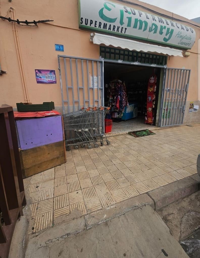 Te koop local in Tijina de Isora, Immo, Spanje, 386 m², Woonhuis, Tijina de Isora