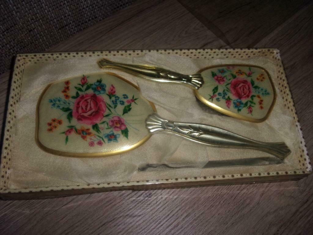 set de coiffure vintage doré, Antiquités & Art, Antiquités | Autres Antiquités, Enlèvement ou Envoi