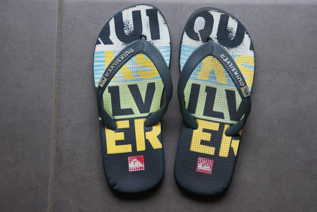 Tongs Quiksilver taille 34, Quiksilver, Enlèvement ou Envoi, Utilisé, Autres types