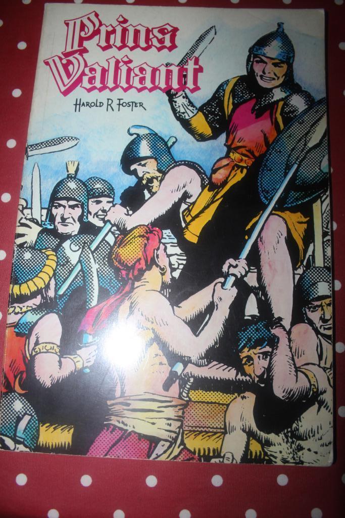 Prins Valiant       groot formaat, Boeken, Stripverhalen, Gelezen, Eén stripboek, H.Foster, Ophalen of Verzenden