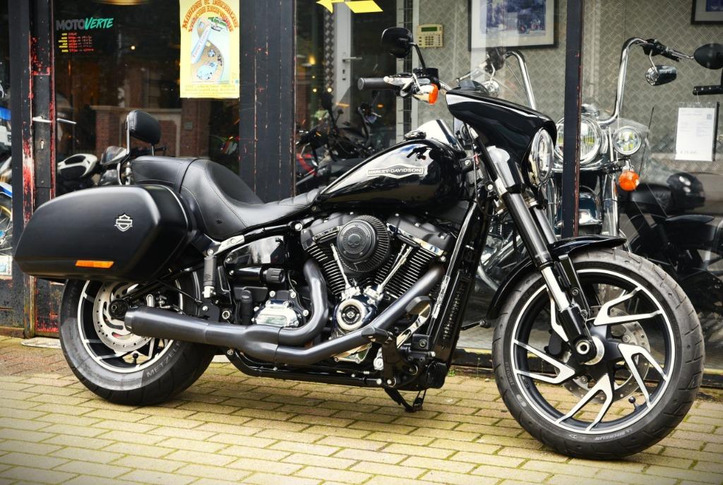 HARLEY DAVIDSON SPORT GLIDE ***MOTOVERTE.BE***, Motos, Motos | Harley-Davidson, 1745 cm³, Entreprise, Occasion, Chopper