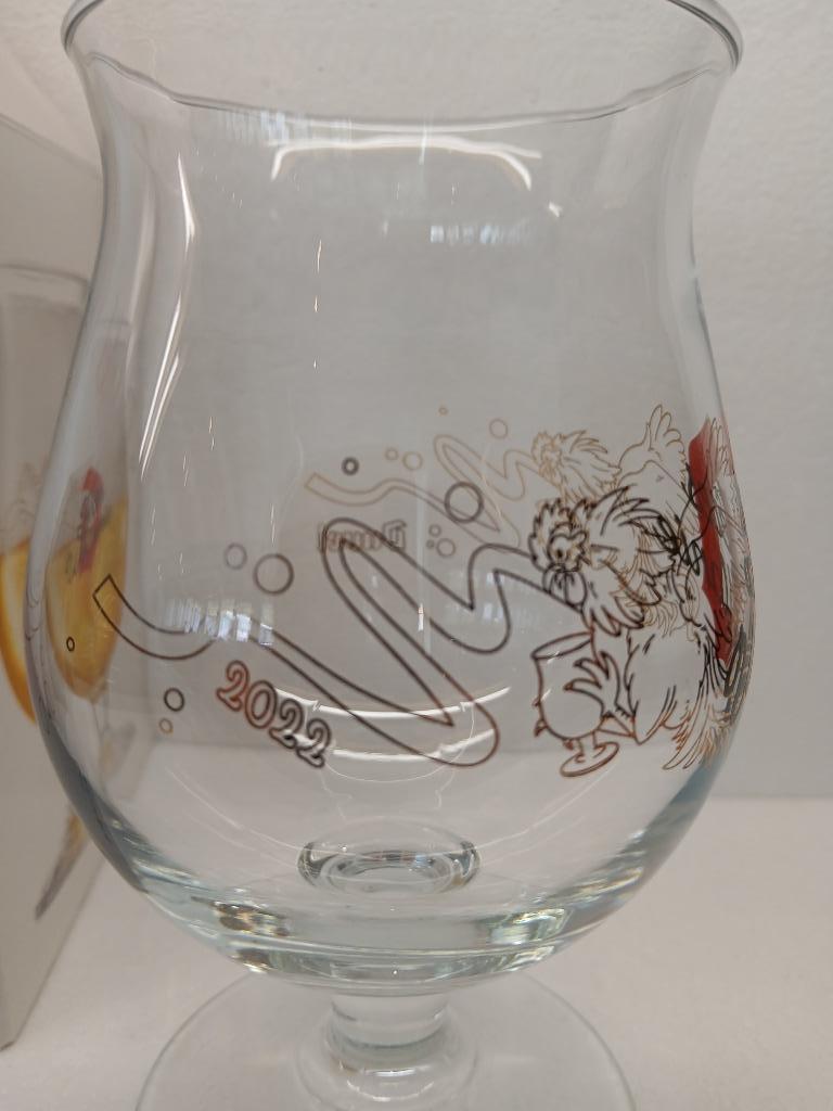 Verre sur pied DUVEL FETE DE WALLONIE 2022 avec sa boite en, Enlèvement ou Envoi, Comme neuf, Verre ou Verres, Duvel