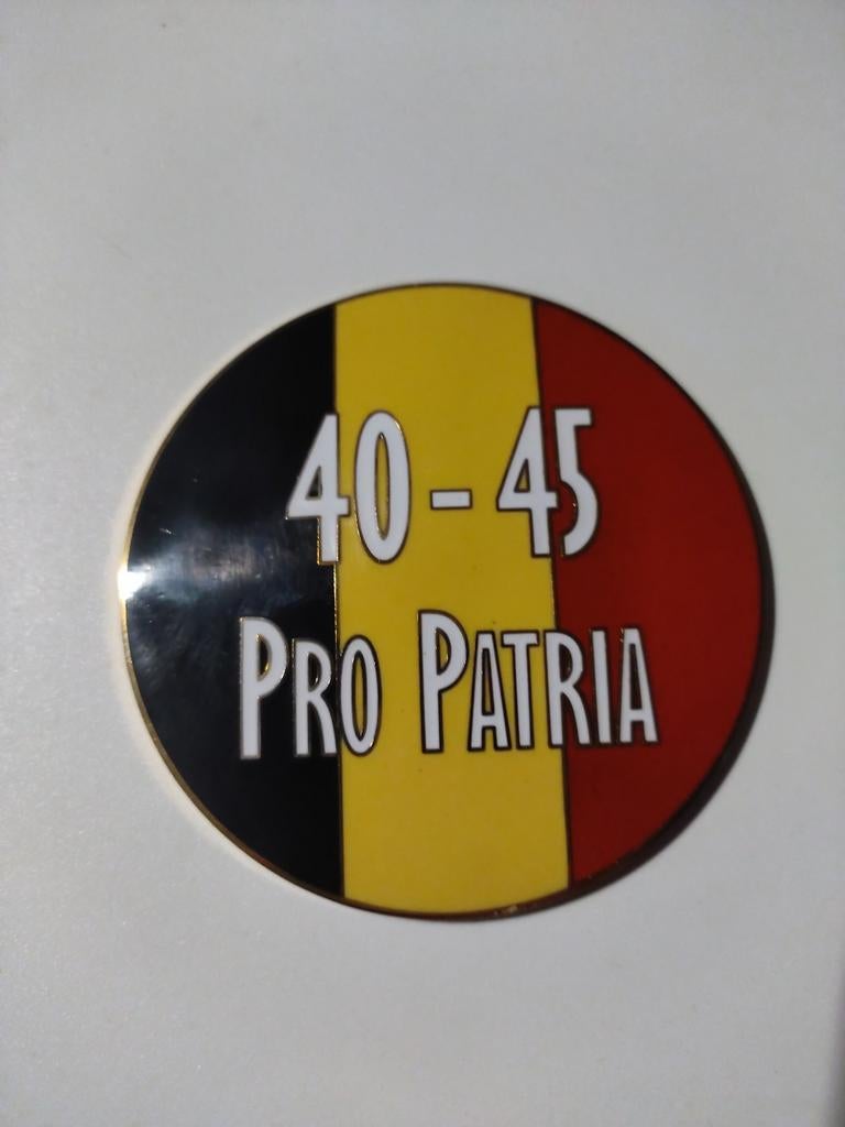 Herdenkingsplaatje tweede wereld oorlog zeldzaam, Verzamelen, Verzenden, Overige soorten, Embleem of Badge