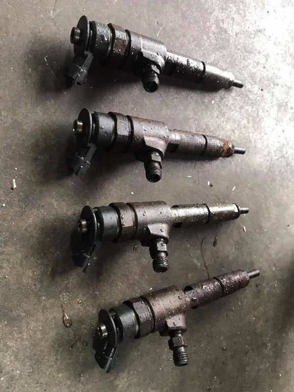 INJECTEUR Peugeot 208 I (CA / CC / CK / CL) (0445110339), Mevr. I. Hauben, Utilisé, Rue de l'Espoir 34 34
4030  GRIVEGNÉE, BE