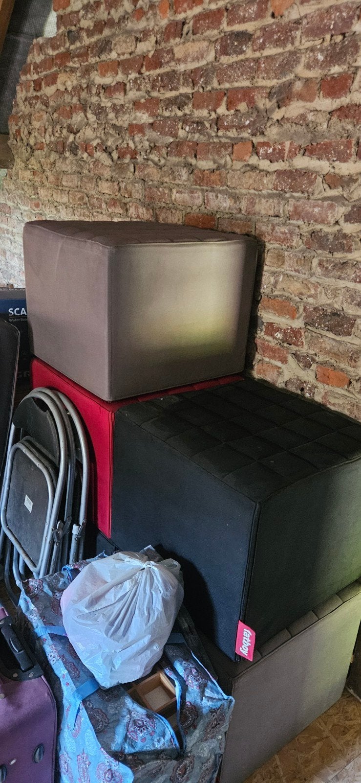 Poufs et sièges, Enlèvement