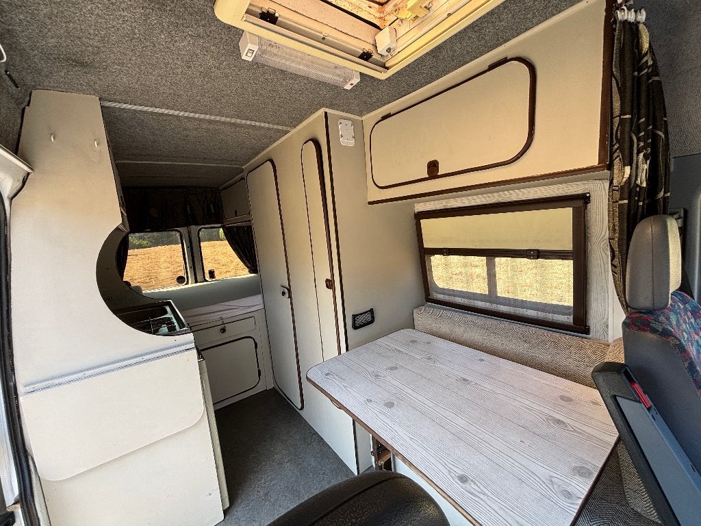 Cool Mercedes Sprinter 208CDI  2 pers. avec controle tech., Caravanes & Camping, Siège standard, Entreprise, Boîte manuelle, 5 à 6 mètres
