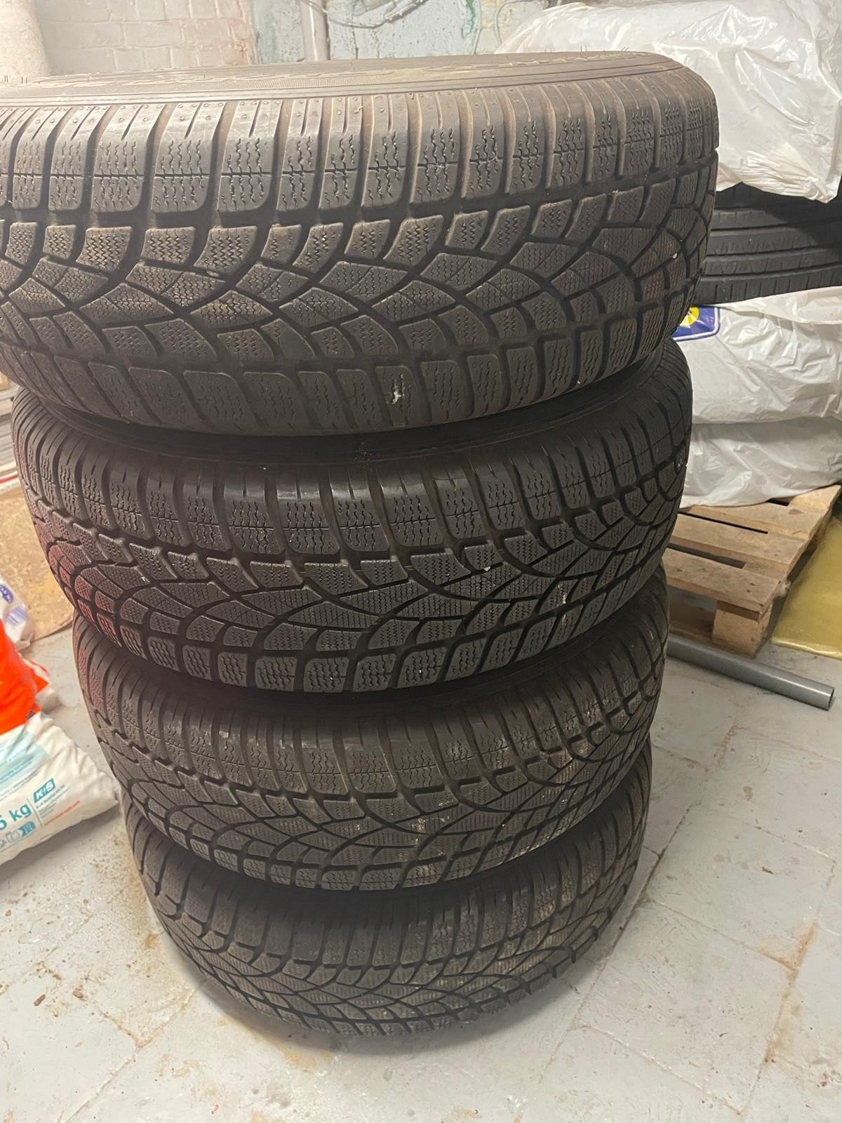 Pneu hiver avec jante VOLVO XC 235/65R17 104H