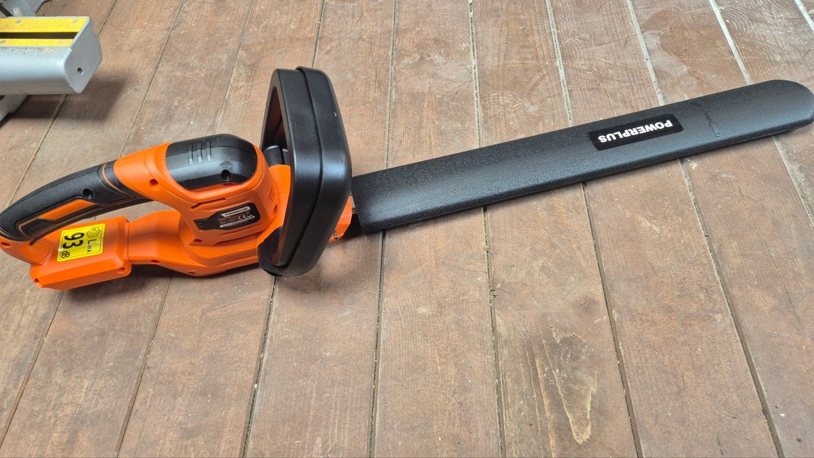 Heggenschaar powerplus €40 per stuk !!, Ophalen