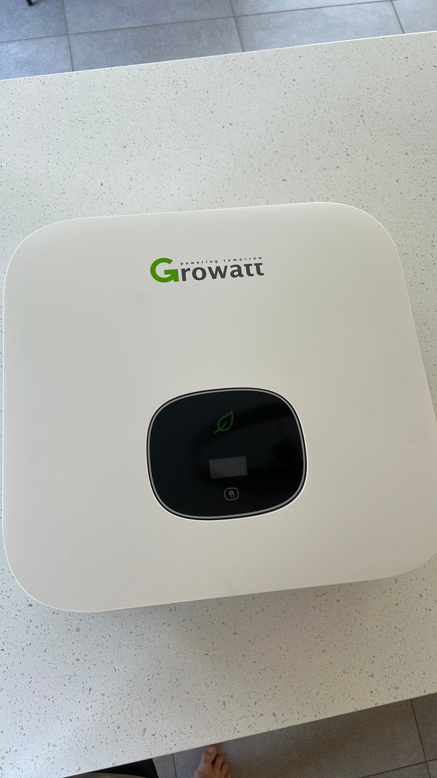 Growatt omvormer, Doe-het-zelf en Bouw, Ophalen, Zo goed als nieuw