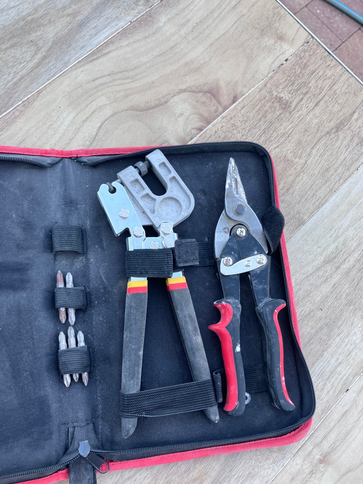 Lot d outils, Enlèvement, Utilisé, Pince