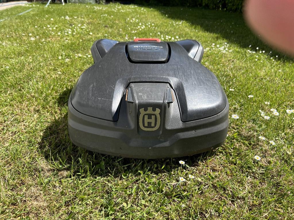 Husqvarna Automower 305, Tuin en Terras, Robotmaaiers, Ophalen, Gebruikt, Husqvarna, Bestuurbaar via app