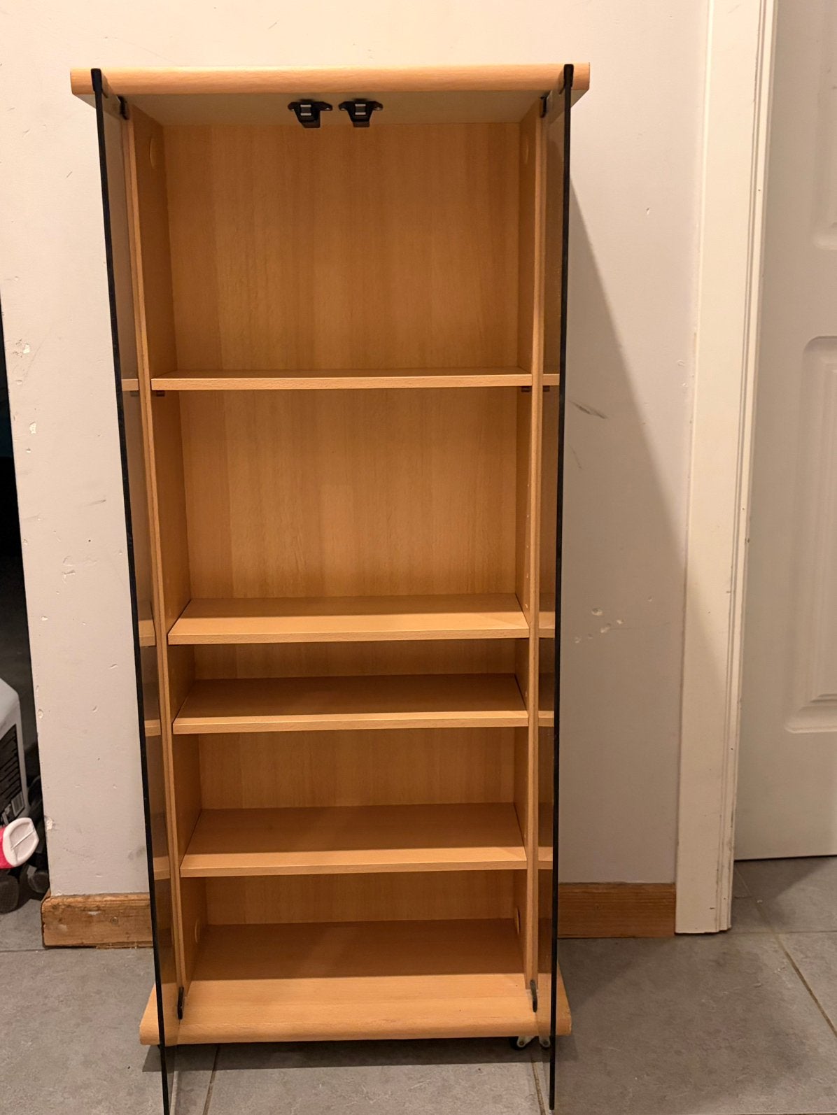 Meuble vitrine CD/DVD avec portes fumées, Maison & Meubles, Armoires | Étagères, Comme neuf, Enlèvement