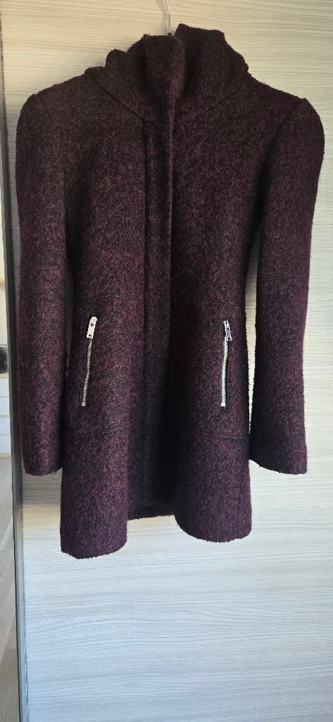 C&A winterjas maat 34 wol bordeaux zwart, Kleding | Dames, Jassen | Winter, Ophalen of Verzenden, Zo goed als nieuw, Maat 34 (XS) of kleiner