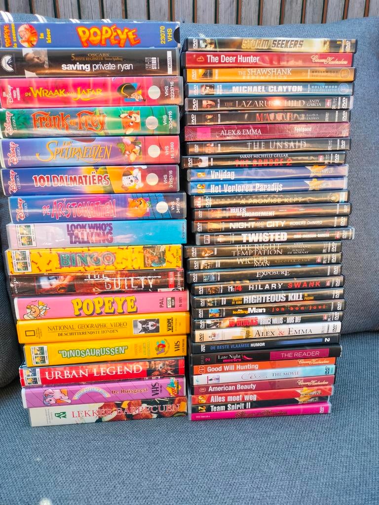 Verschillende dvd's en videocassettes - €15 voor alles, Ophalen