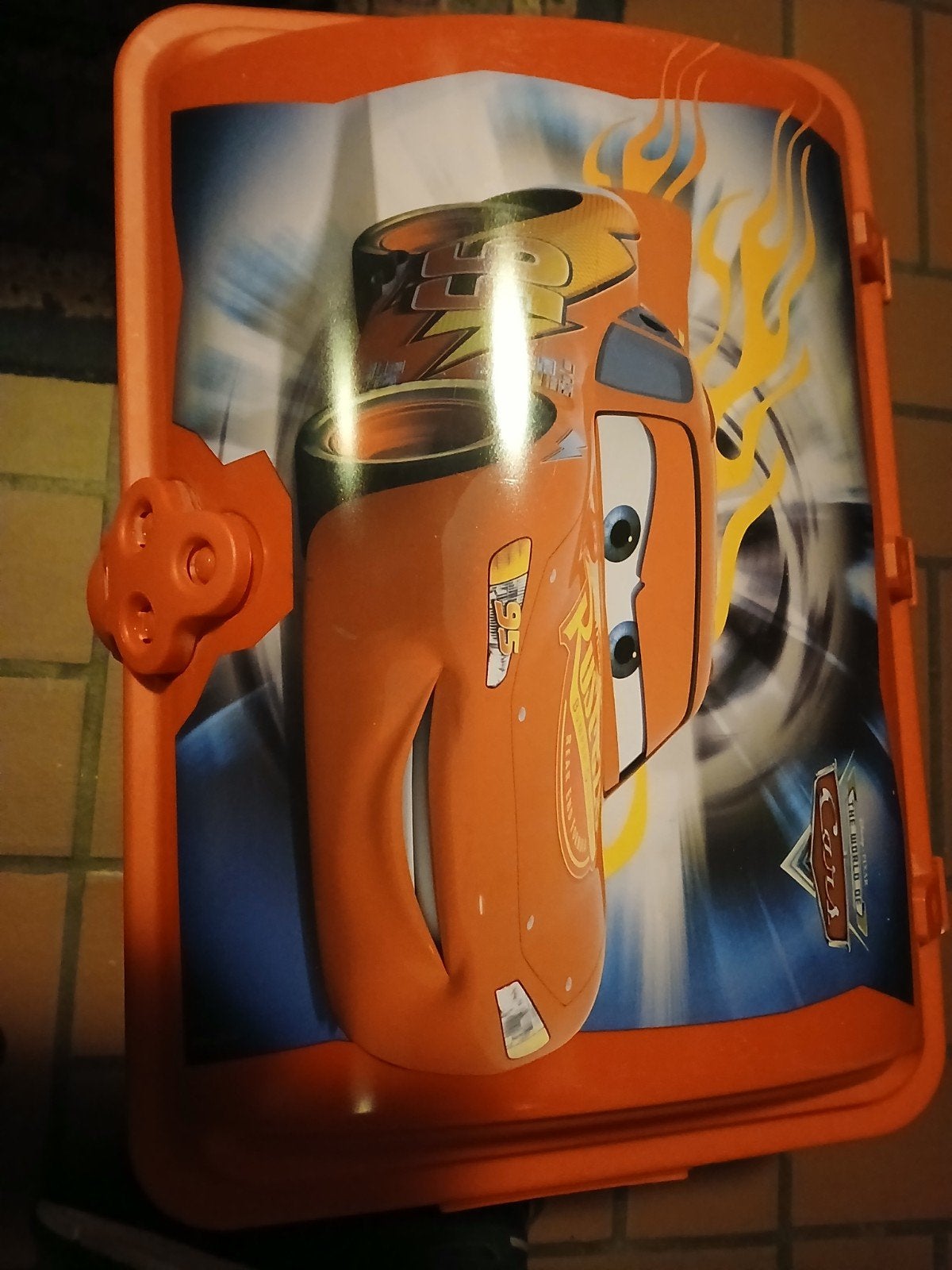 speelgoedbakken, Enlèvement