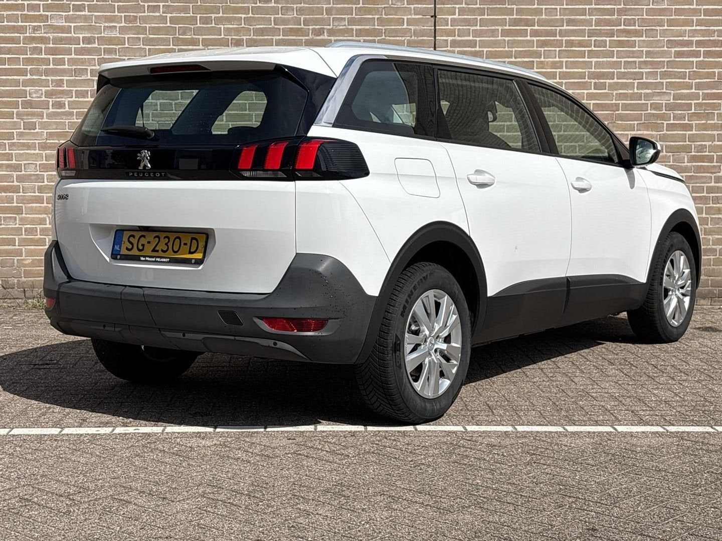 Peugeot 5008 1.2 PureTech Blue Lease Executive | 7P. | Clima, Wit, 115 g/km, Handgeschakeld, Parkeersensor