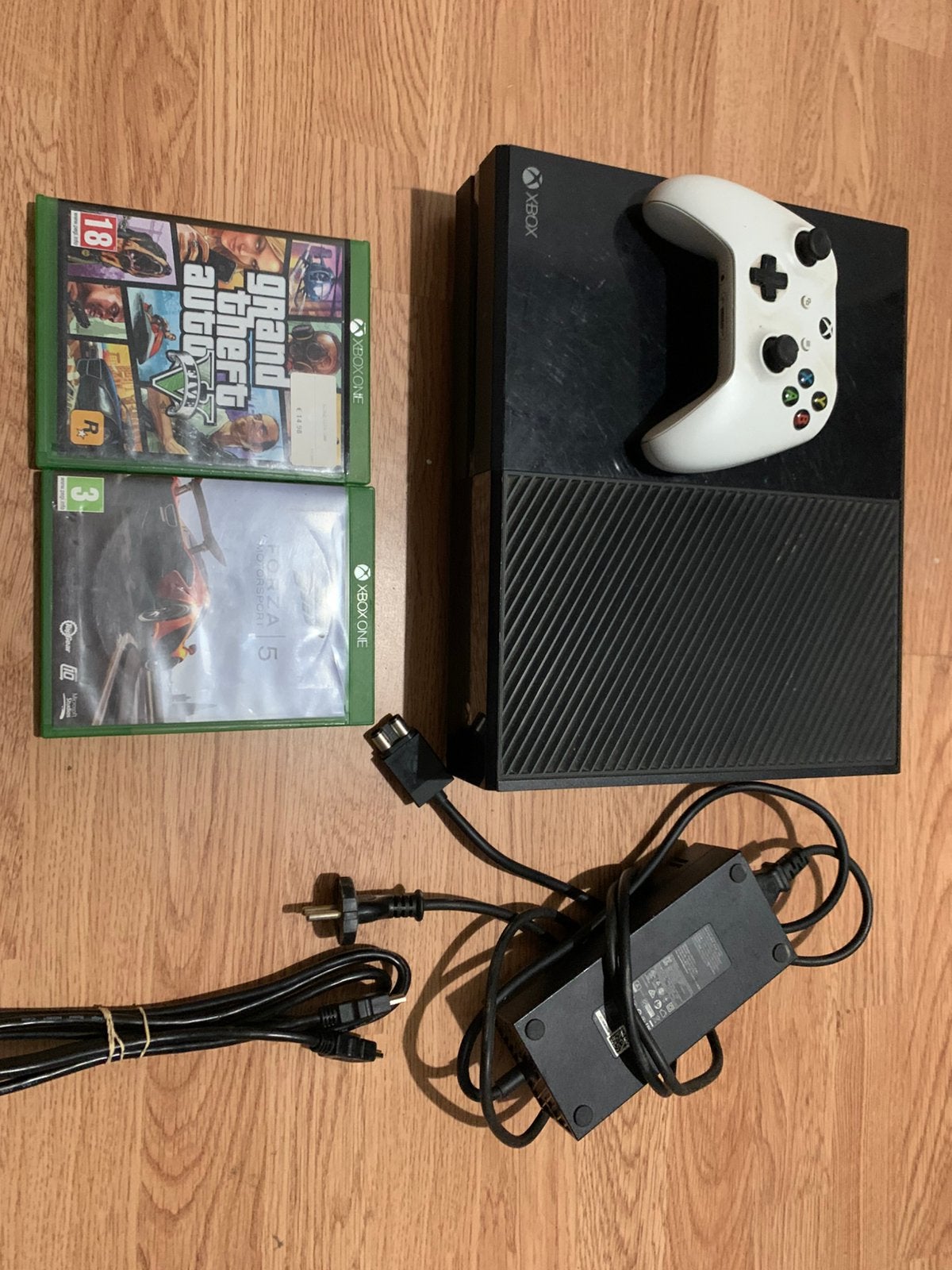 Xbox one met 2 games, Games en Spelcomputers, Spelcomputers | Xbox One, Ophalen, Xbox One, Met 1 controller, 500 GB