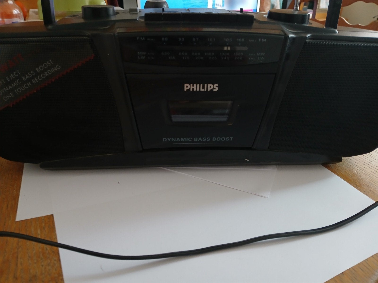 radio  stéréo, Enlèvement
