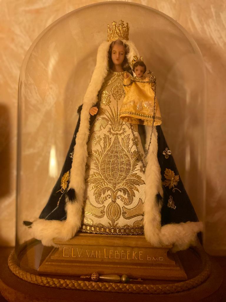 Onze Lieve Vrouw van Lebbeke, Antiek en Kunst, Ophalen
