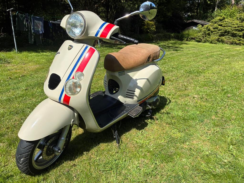 Neco Agira 125, Fietsen en Brommers, Ophalen, Gebruikt