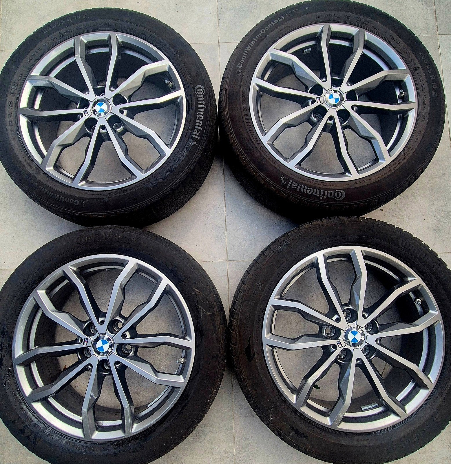 JANTES BMW X1 X2 M D'ORIGINE AVEC DE BONS PNEUS, Autos : Pièces & Accessoires, Pneus et Jantes, Pneus hiver, 205 mm, 18 pouces