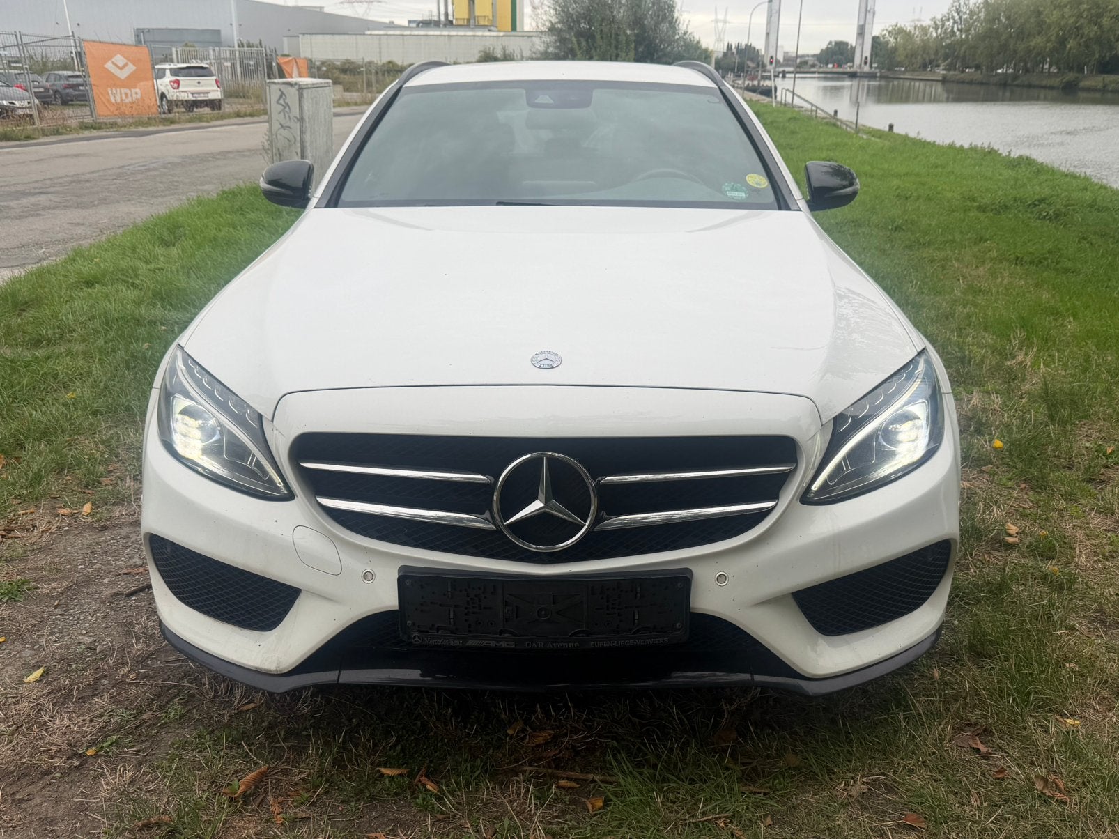Mercedes C300 Diesel Mildhybride 2016 Amg Line white/red, Automaat, Euro 6, Wit, Leder