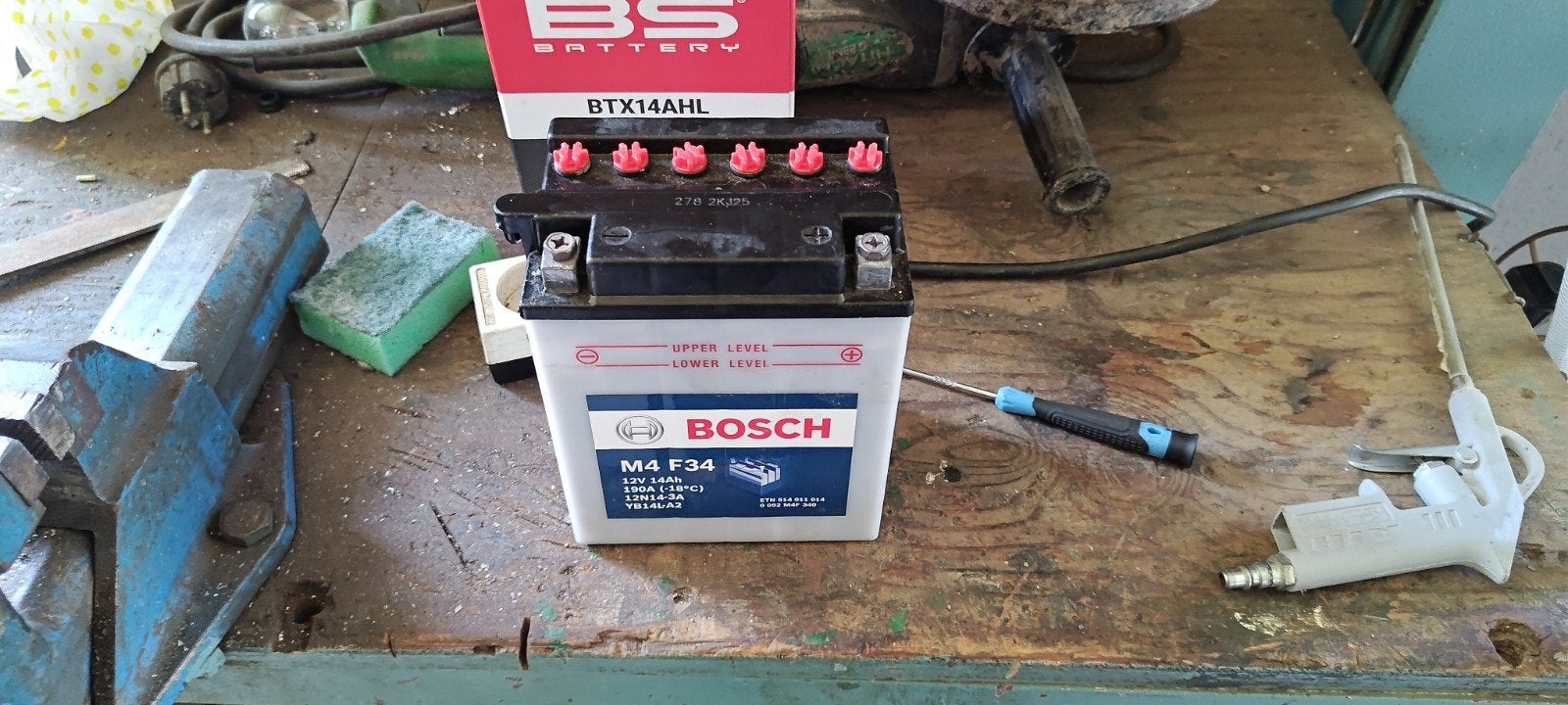 YB14L-A2 Bosch Motor accu 12V, 14Ah, 190A, Ophalen, Nieuw