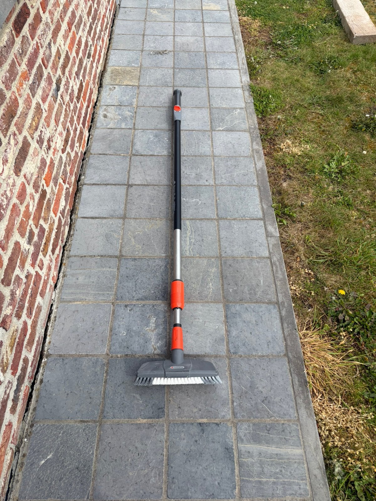 Brosse extensible Gardena, Enlèvement, Comme neuf