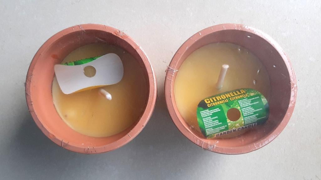 Te koop: Nieuw!Twee citronella geurkaarsen voor buiten, Tuin en Terras, Fakkels, Ophalen, Nieuw