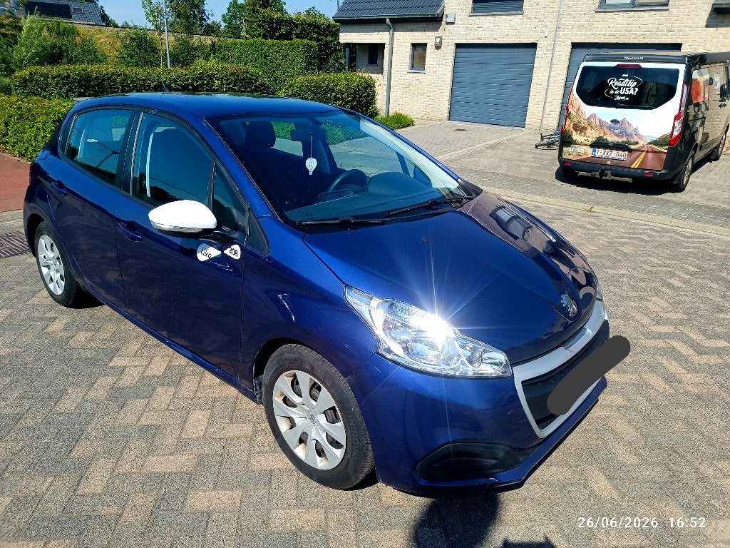 Peugeot 208 2018 1.2i pure like 64000km, Autos, Achat, Euro 6, Boîte manuelle, 5 portes