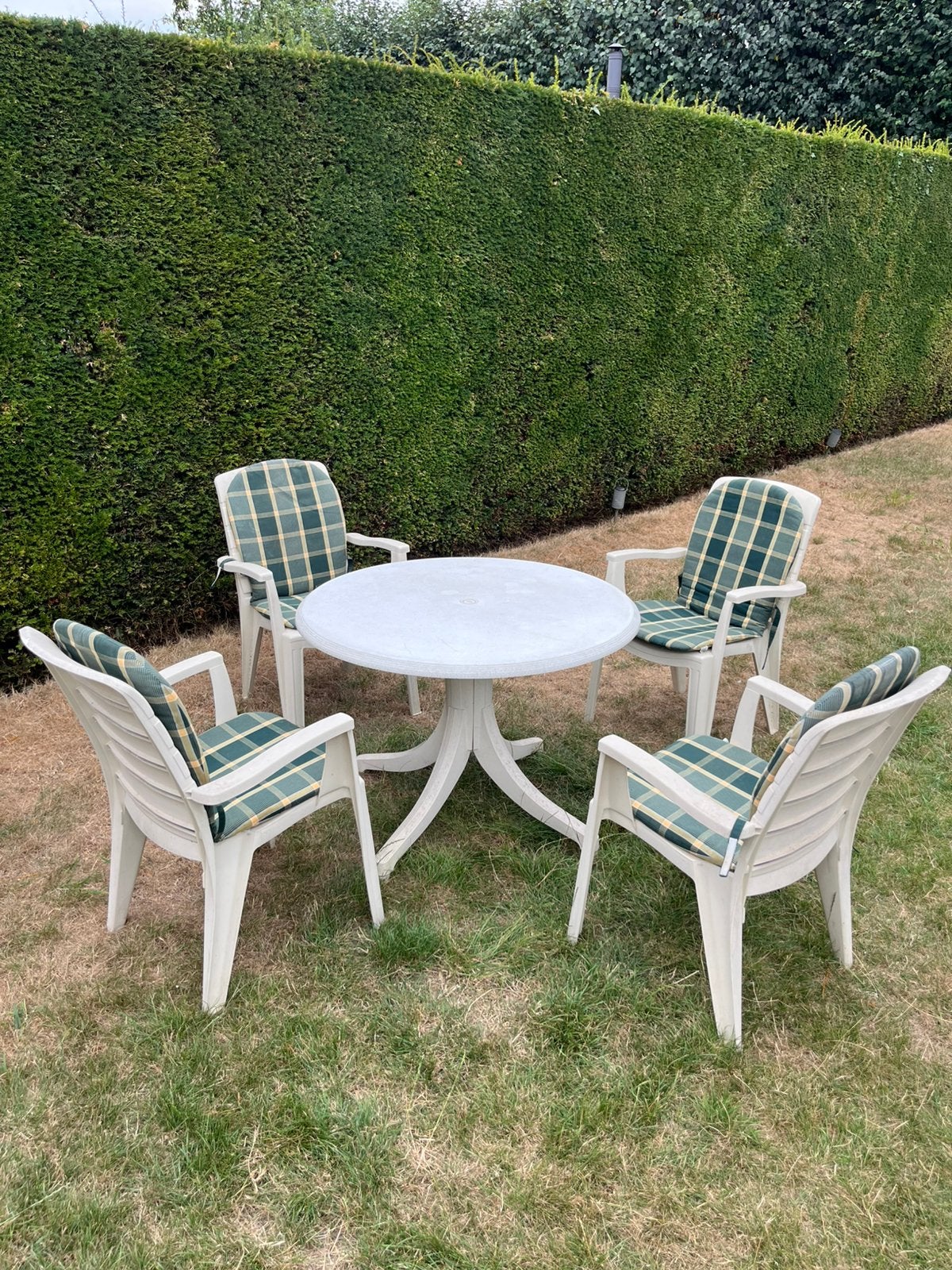 Tuinset ronde witte tafel en 4 stoelen, Tuin en Terras, Ophalen, Gebruikt, Kunststof, Tuinset