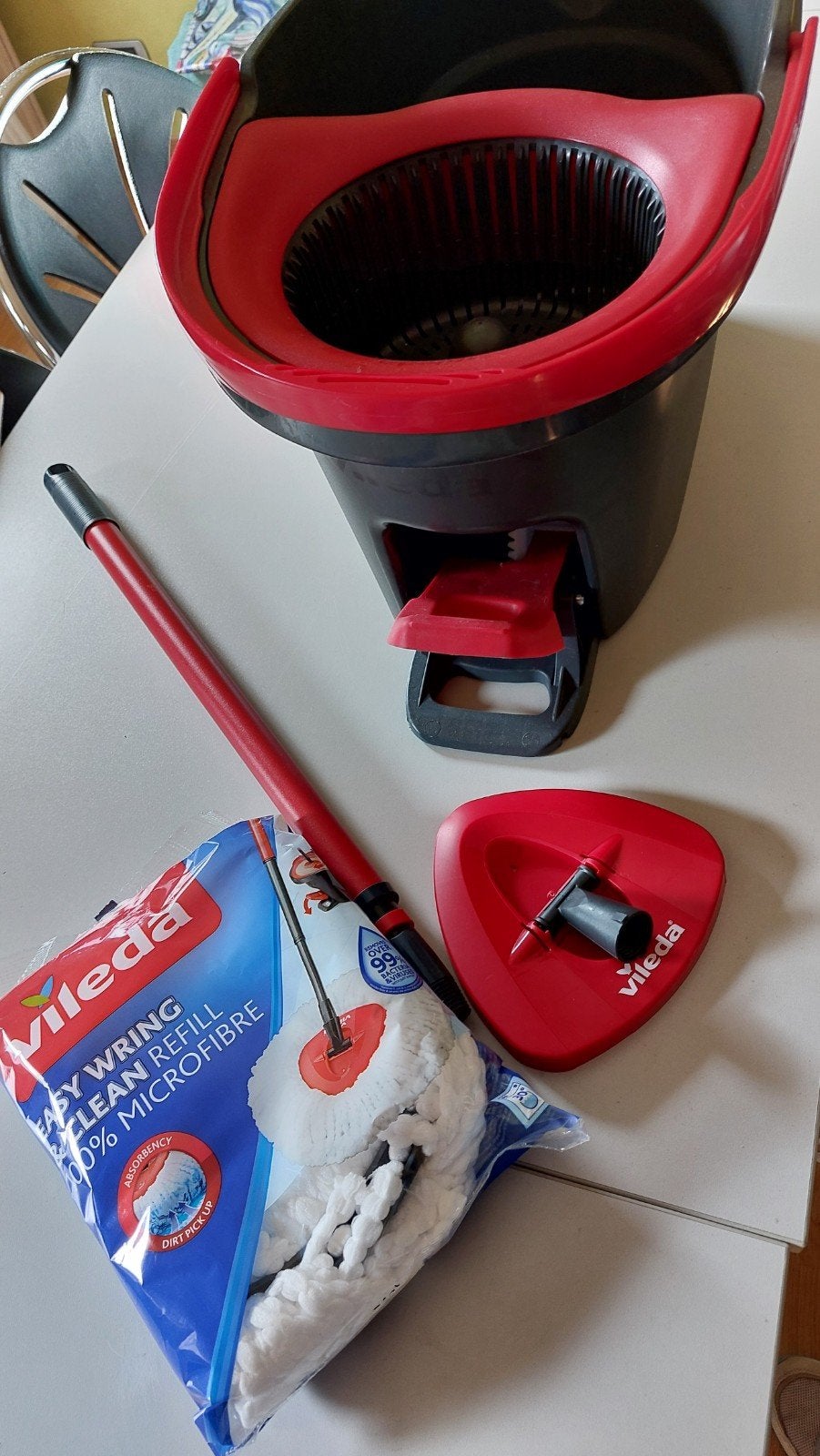 vileda dweilmop met emmer zogoed als nieuw, Huis en Inrichting, Ophalen, Dweilemmer, -bak, of -wagen
