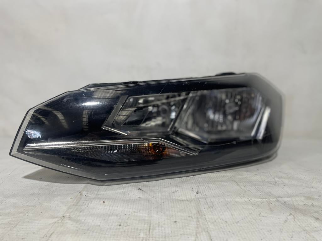 Phare gauche VW POLO 2G1941005, Autos : Pièces & Accessoires, Éclairage, Audi, Utilisé, Enlèvement