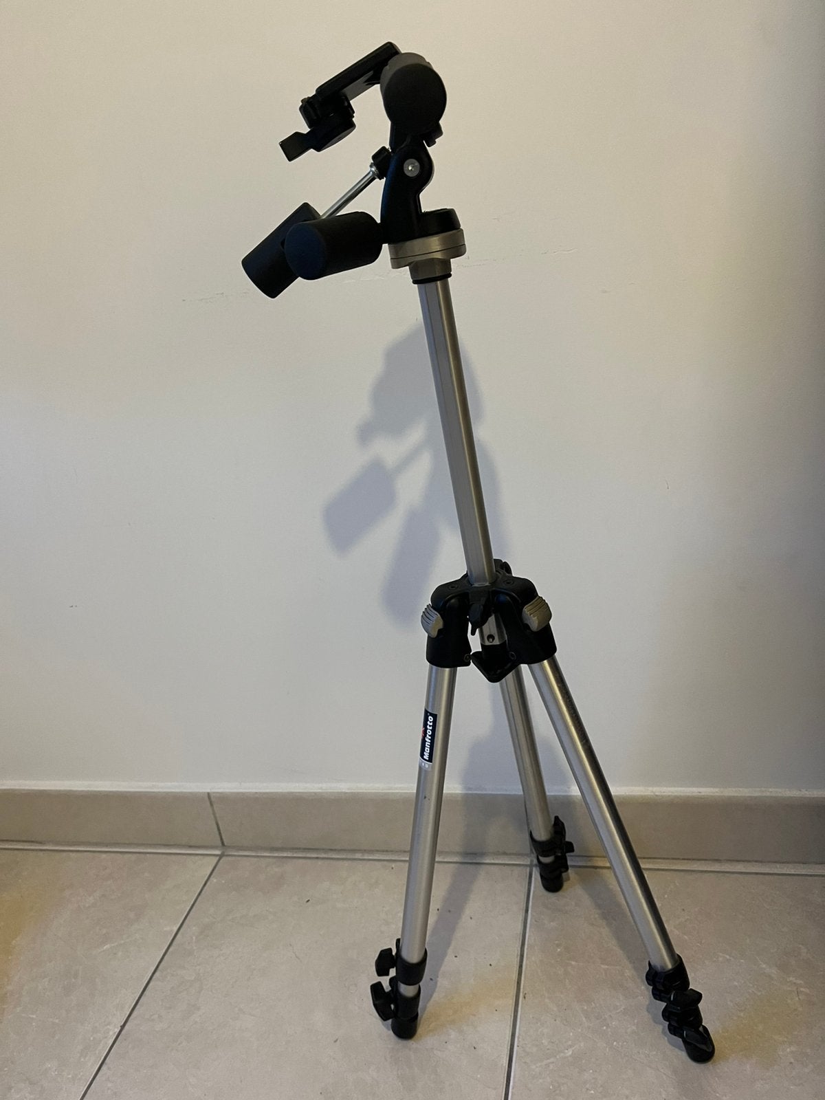 Trépied Manfroto avec rotule 141RC, Avec rotule, Comme neuf, Enlèvement, Trépied