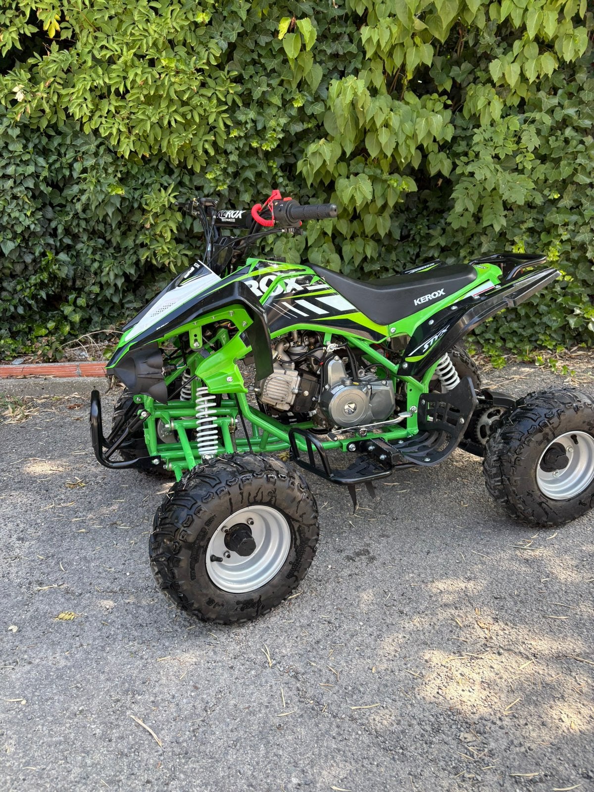 Kerox Speedbird 125cc – état quasi neuf – servi 2fois, 1 cylindre