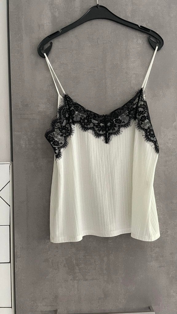 TOP blanc crème noir ZARA  dentelle L, Sans manches, Enlèvement ou Envoi, Autres couleurs, Zara