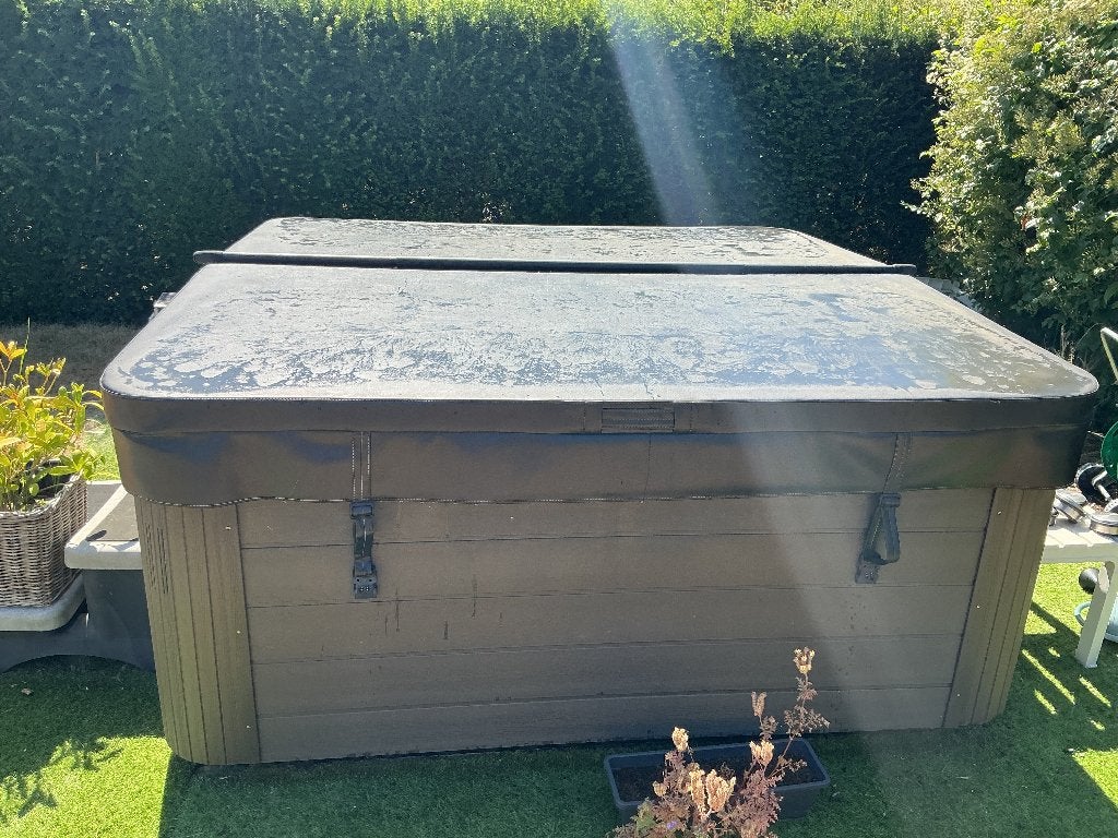 Spa Wellis MyLine Mercury, Tuin en Terras, Bubbelbaden en Hottubs, Ophalen, Gebruikt, Trap, Vast
