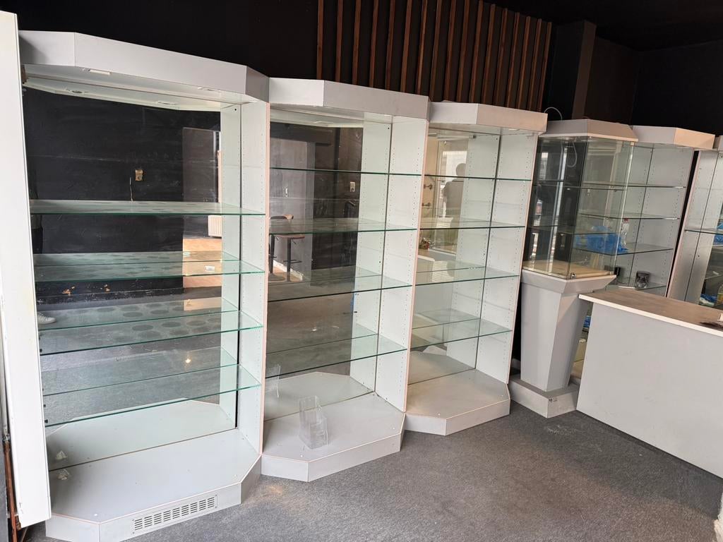 Luxe Winkelvitrine met Verlichting & Spiegelwand, Huis en Inrichting, Ophalen, Zo goed als nieuw