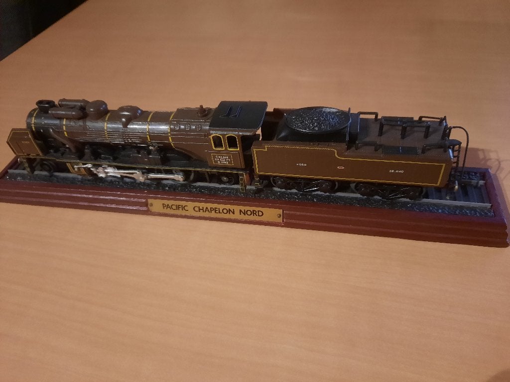 modeltreinen - sier-schaalmodellen op voet voor verzamelaars, Hobby en Vrije tijd, Ophalen, Zo goed als nieuw, Locomotief
