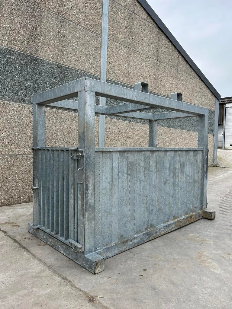 Te huur runderen behandelbox