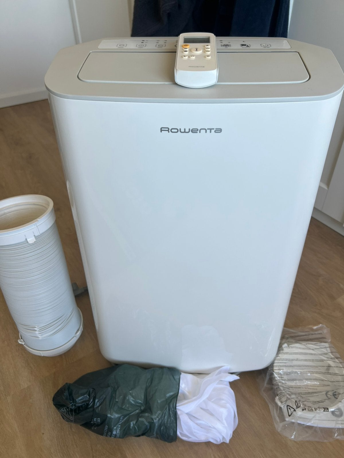 Rowenta airco 9300BTU, Elektronische apparatuur, Airco's, Ophalen, Gebruikt, Minder dan 60 m³, 3 snelheden of meer