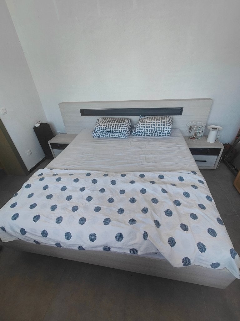 Bed + nachtkastjes + commode, Huis en Inrichting, Slaapkamer | Bedden, Ophalen, Gebruikt, Tweepersoons, 180 cm